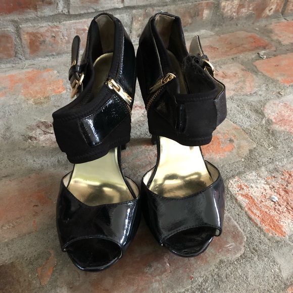 Michael Kors Buckle Heels - Picture 5 of 5